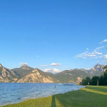 Luxury-suites Traunsee Apartment *